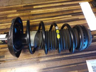 bontott FIAT GRANDE PUNTO Jobb első Gólyaláb (Lengécsillapító, Rugó)