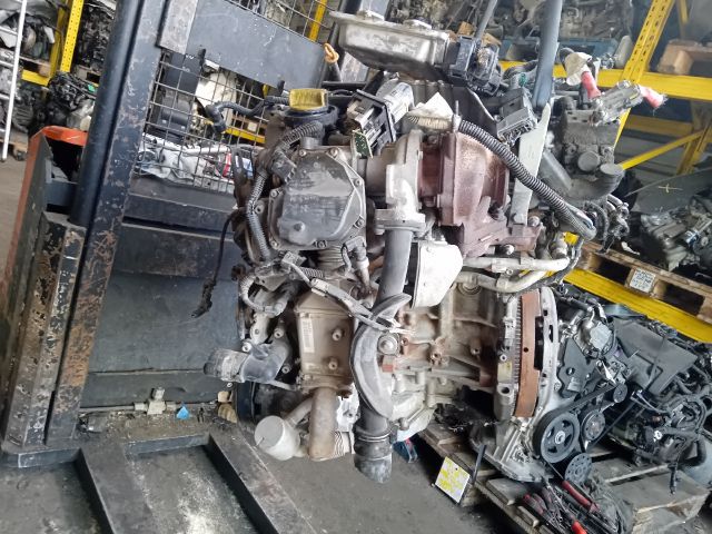 bontott FIAT GRANDE PUNTO Komplett Motor (Segédberendezésekkel)