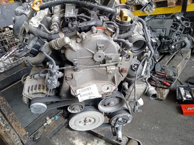 bontott FIAT GRANDE PUNTO Komplett Motor (Segédberendezésekkel)