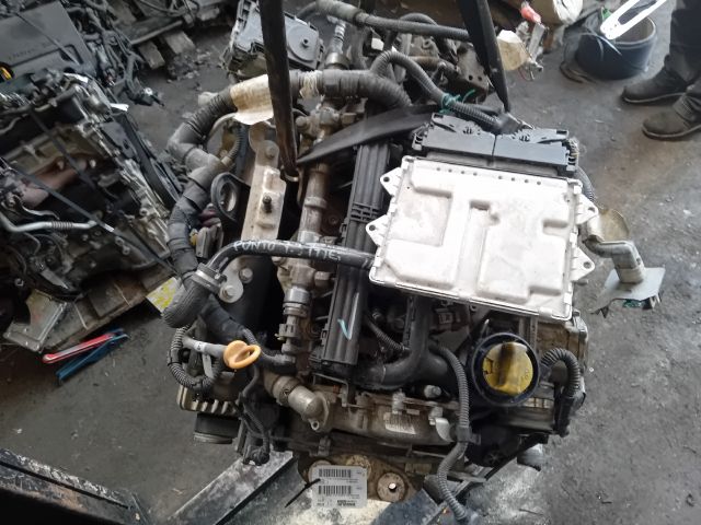 bontott FIAT GRANDE PUNTO Komplett Motor (Segédberendezésekkel)