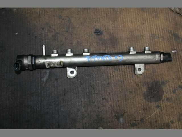 bontott FIAT GRANDE PUNTO Közösnyomócső