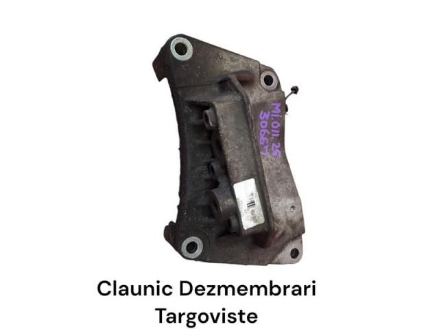 bontott FIAT GRANDE PUNTO Motor Tartó Bak (Fém)