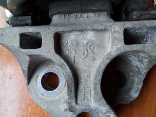 bontott FIAT GRANDE PUNTO Motor Tartó Bak Jobb