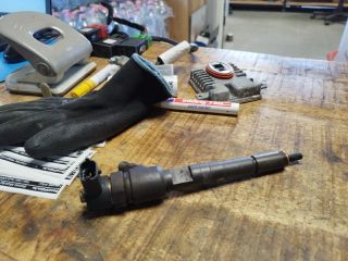 bontott FIAT GRANDE PUNTO Porlasztó (1 db)