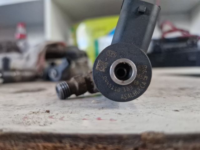 bontott FIAT GRANDE PUNTO Porlasztó (1 db)