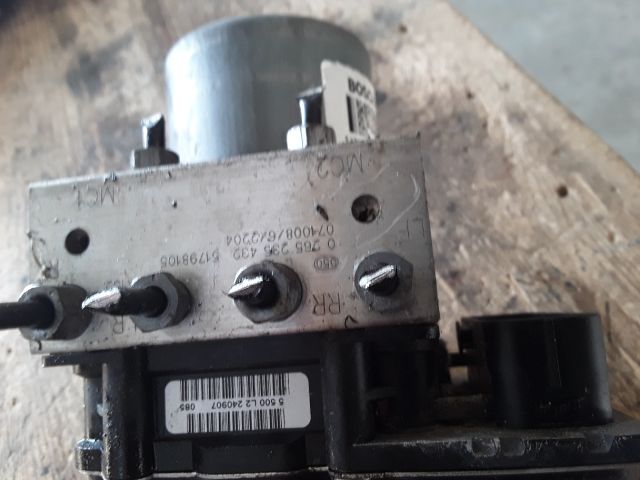 bontott FIAT GRANDE PUNTO ABS Kocka