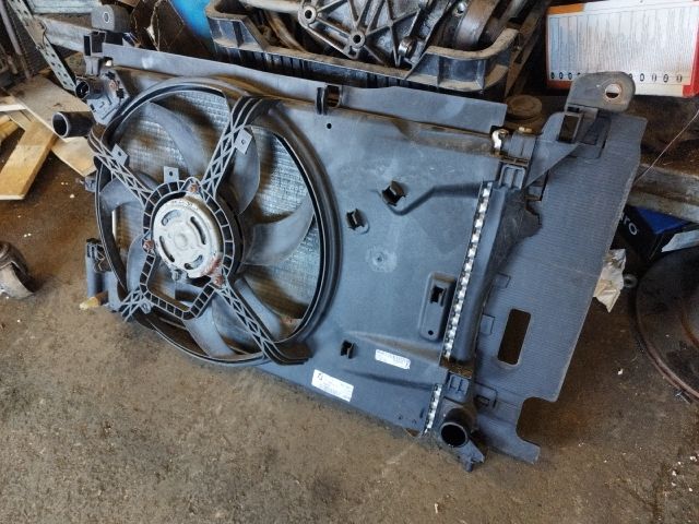 bontott FIAT GRANDE PUNTO Hűtő Ventilátor(ok), Radiátor(ok) Szett