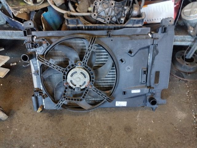 bontott FIAT GRANDE PUNTO Hűtő Ventilátor(ok), Radiátor(ok) Szett
