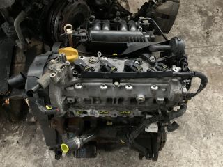 bontott FIAT GRANDE PUNTO Motor (Fűzött blokk hengerfejjel)