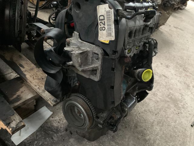 bontott FIAT GRANDE PUNTO Motor (Fűzött blokk hengerfejjel)