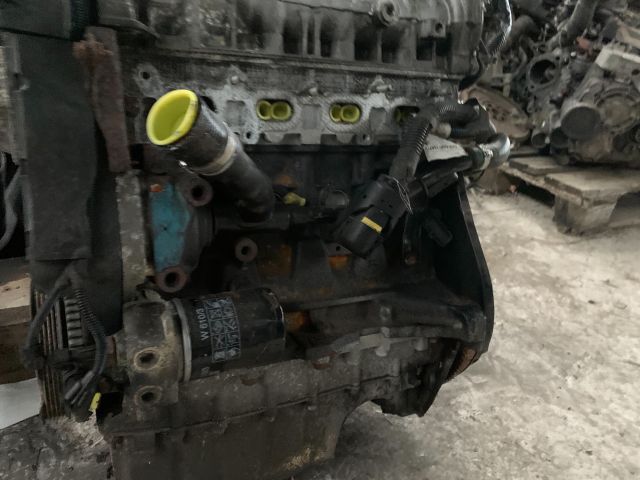 bontott FIAT GRANDE PUNTO Motor (Fűzött blokk hengerfejjel)