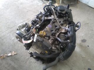 bontott FIAT GRANDE PUNTO Motor (Fűzött blokk hengerfejjel)