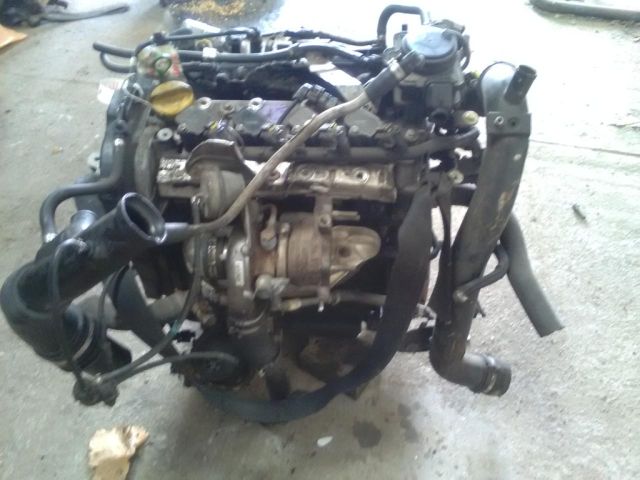 bontott FIAT GRANDE PUNTO Motor (Fűzött blokk hengerfejjel)