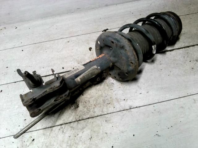 bontott FIAT GRANDE PUNTO Bal első Gólyaláb (Lengécsillapító, Rugó)