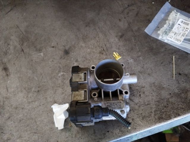 bontott FIAT GRANDE PUNTO Fojtószelep (Elektromos)