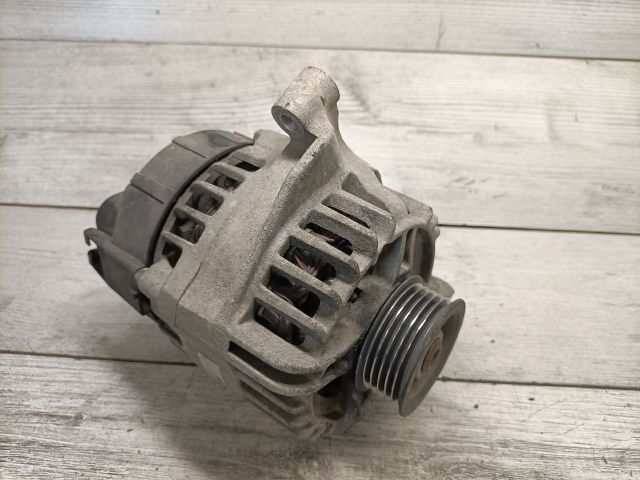 bontott FIAT GRANDE PUNTO Generátor