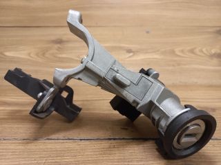 bontott FIAT GRANDE PUNTO Gyújtáskapcsoló Házzal