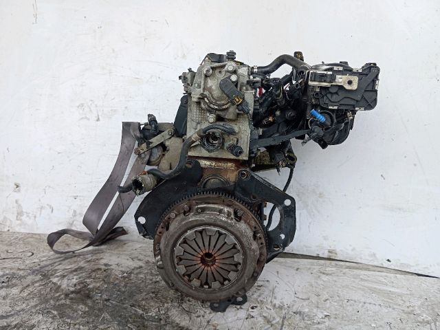 bontott FIAT GRANDE PUNTO Motor (Fűzött blokk hengerfejjel)