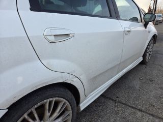 bontott FIAT GRANDE PUNTO Generátor