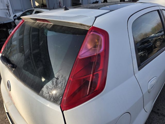 bontott FIAT GRANDE PUNTO Gyújtáskapcsoló