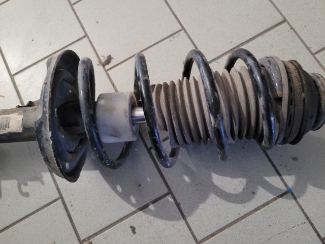 bontott FIAT GRANDE PUNTO Jobb első Rugó