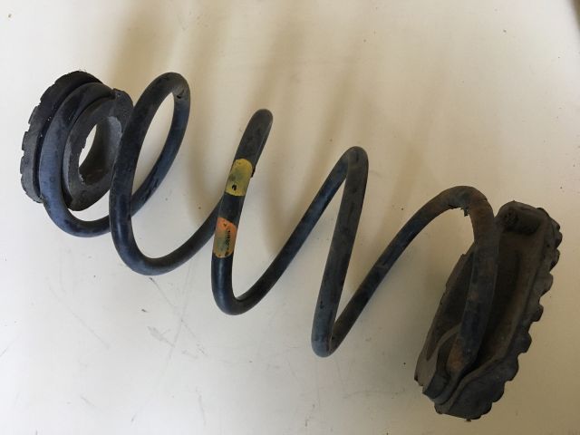 bontott FIAT GRANDE PUNTO Jobb hátsó Rugó