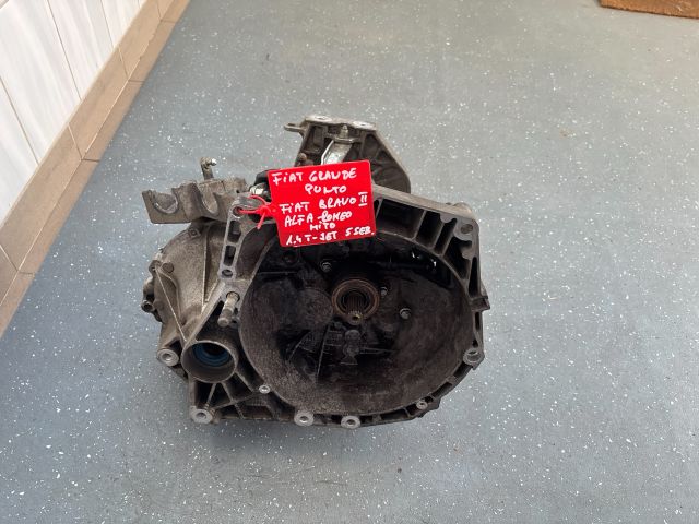 bontott FIAT GRANDE PUNTO Váltó (Mechanikus)