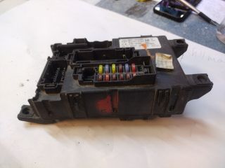 bontott FIAT GRANDE PUNTO Biztosítéktábla Motortér