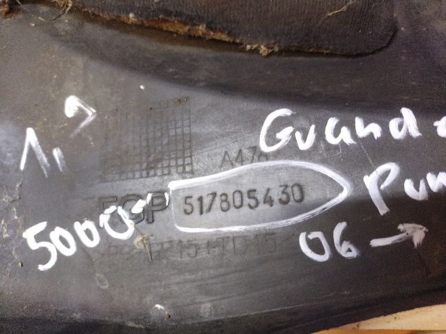 bontott FIAT GRANDE PUNTO Felső Motorburkolat