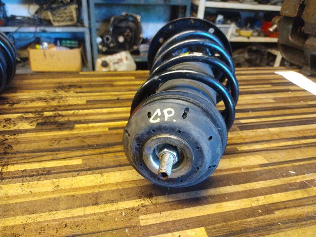 bontott FIAT GRANDE PUNTO Jobb első Gólyaláb (Lengécsillapító, Rugó)