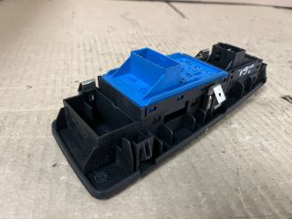 bontott FIAT GRANDE PUNTO Ablakemelő és Tükör Kapcsoló