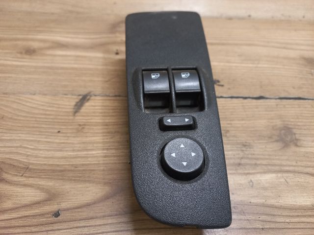 bontott FIAT GRANDE PUNTO Ablakemelő és Tükör Kapcsoló