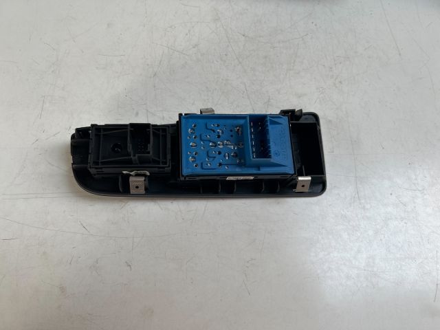 bontott FIAT GRANDE PUNTO Ablakemelő Kapcsoló Négyes / Kettes