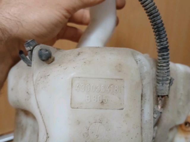 bontott FIAT GRANDE PUNTO Ablakmosó Tartály