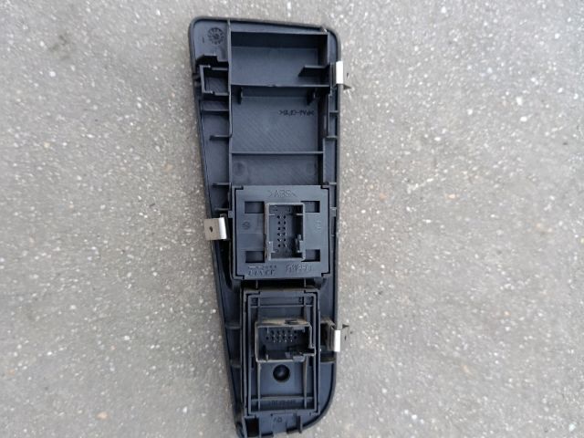 bontott FIAT GRANDE PUNTO Bal első Ablakemelő Kapcsoló