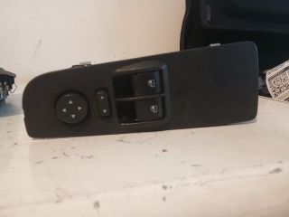 bontott FIAT GRANDE PUNTO Bal első Ablakemelő Kapcsoló