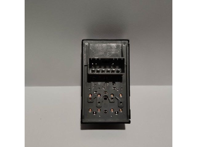 bontott FIAT GRANDE PUNTO Bal első Ablakemelő Kapcsoló