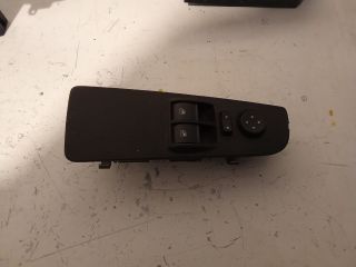 bontott FIAT GRANDE PUNTO Bal első Ablakemelő Kapcsoló