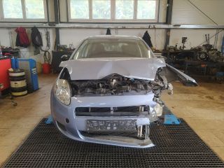 bontott FIAT GRANDE PUNTO Bal első Ablakvezető Gumi