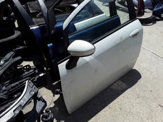 bontott FIAT GRANDE PUNTO Bal első Ajtó (Részeivel)