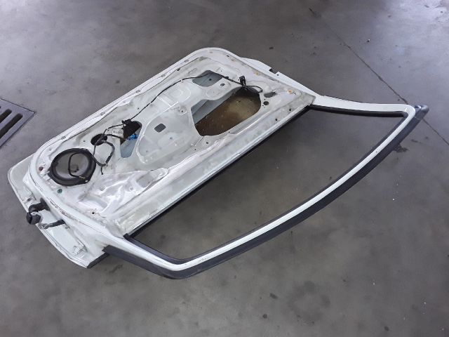 bontott FIAT GRANDE PUNTO Bal első Ajtó (Üres lemez)