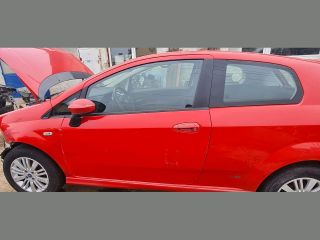 bontott FIAT GRANDE PUNTO Bal első Ajtó (Üres lemez)