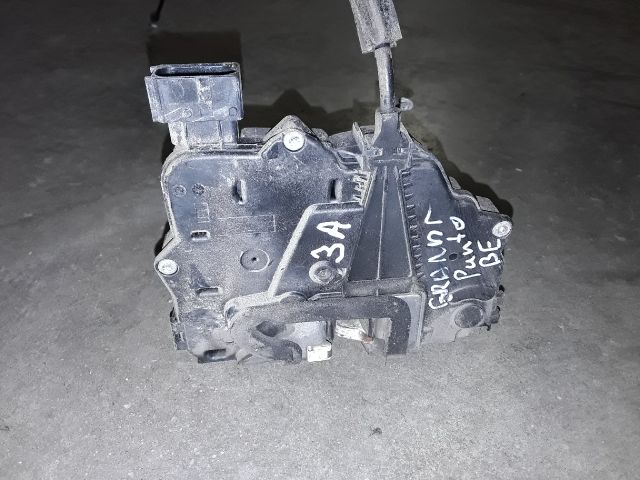 bontott FIAT GRANDE PUNTO Bal első Ajtózár