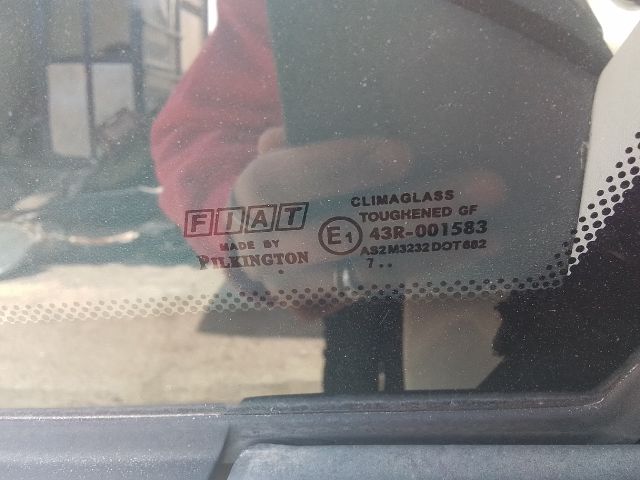 bontott FIAT GRANDE PUNTO Bal első Fixüveg (Ajtóban)