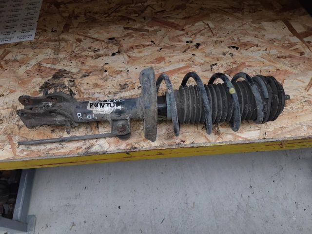 bontott FIAT GRANDE PUNTO Bal első Gólyaláb (Lengécsillapító, Rugó)