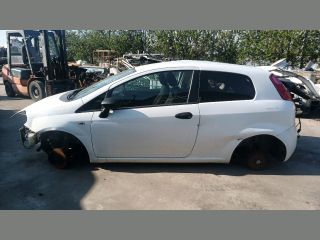 bontott FIAT GRANDE PUNTO Bal első Gumikéder