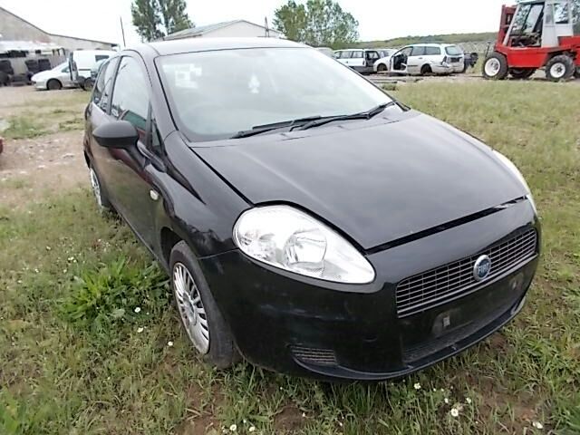 bontott FIAT GRANDE PUNTO Bal első Gumikéder