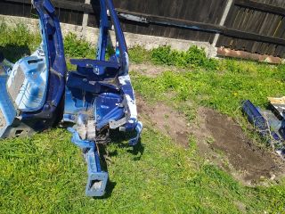 bontott FIAT GRANDE PUNTO Bal első Negyed Karosszéria Csomag