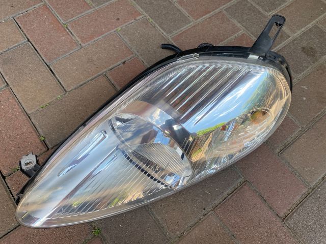 bontott FIAT GRANDE PUNTO Bal Fényszóró