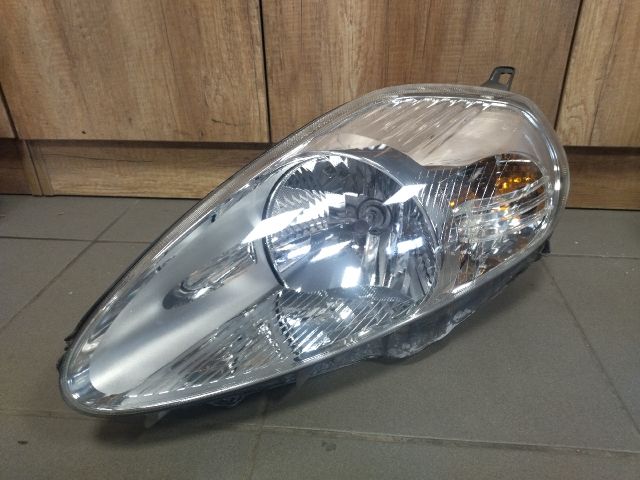 bontott FIAT GRANDE PUNTO Bal Fényszóró